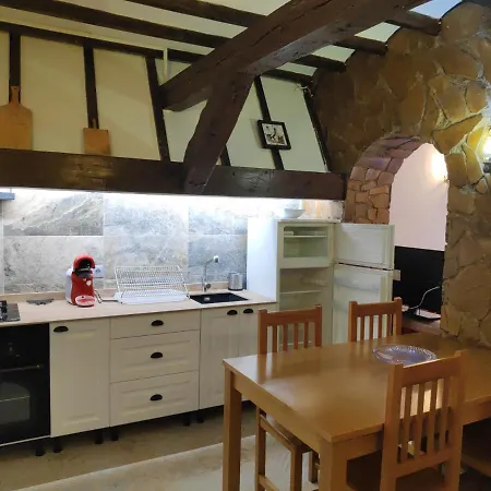 Casa Rustica * フィネストラット